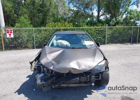 2019 Toyota Corolla Le z USA, uszkodzony, nr VIN 5YFBURHE2KP949205